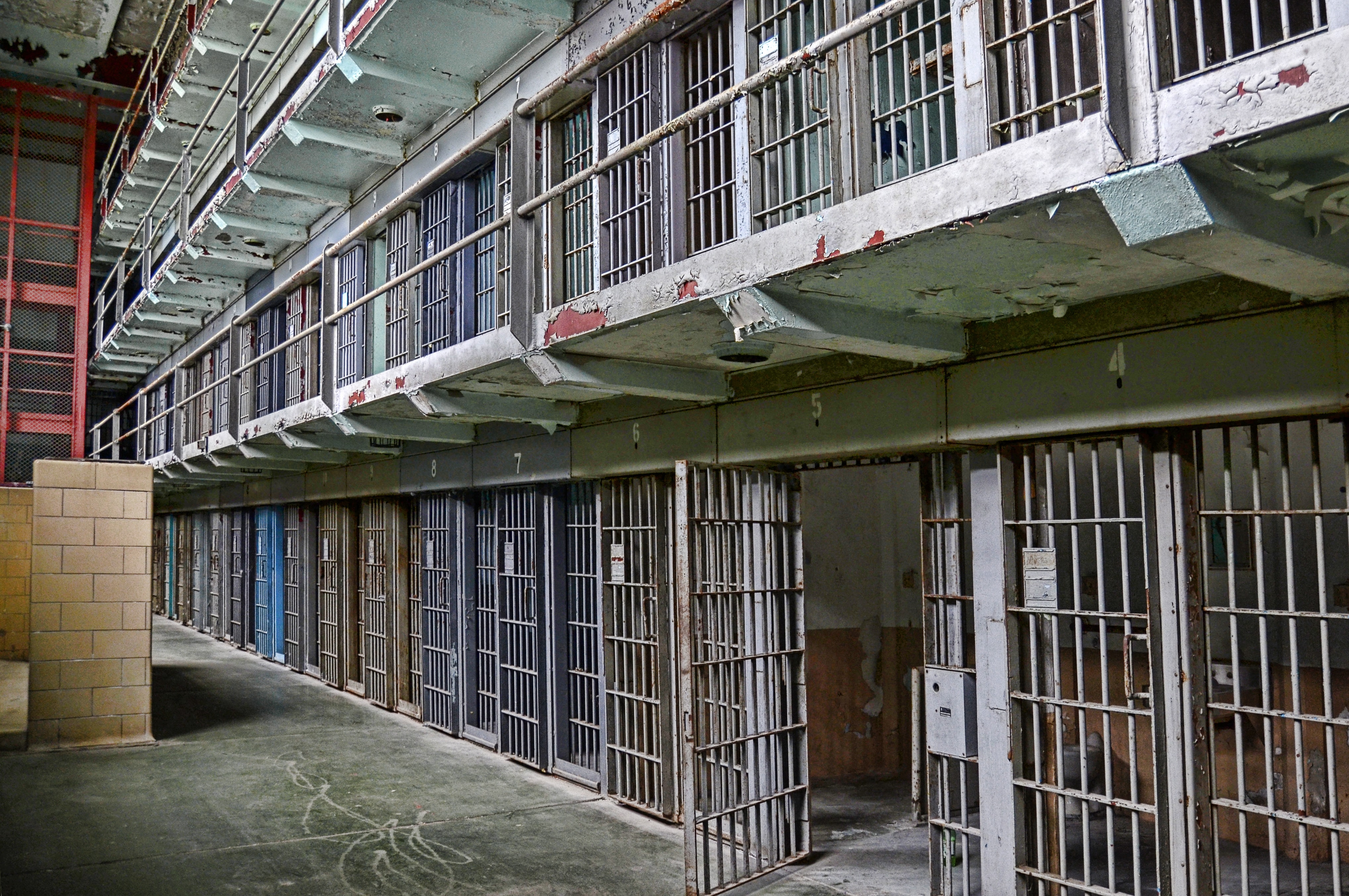 Lewis prison broke locks incidence