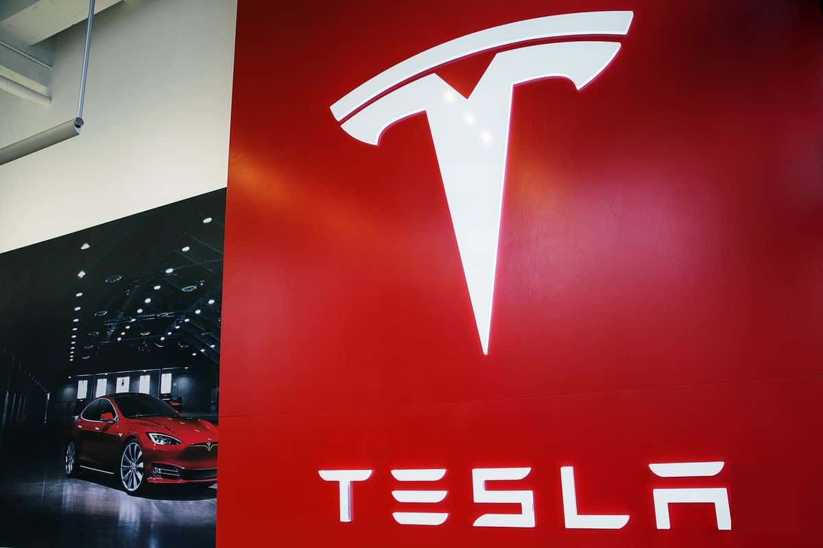 In North Scottsdale, Tesla Inc. Opens New Larger Service Center - The